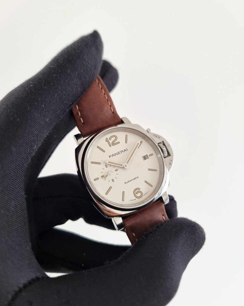 Часы Panerai PAM01046