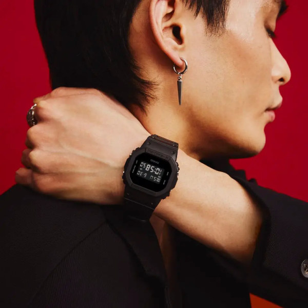 Casio DW-5600BB-1