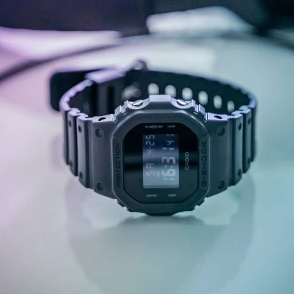 Casio DW-5600BB-1