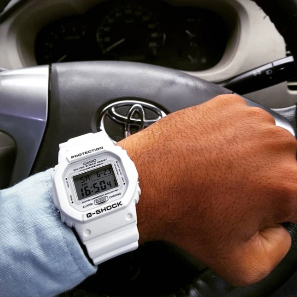 Casio DW-5600MW-7