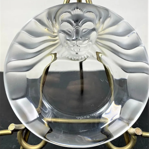 Lalique 1074300 Пепельница "Голова льва" Lalique 1074300 Пепельница "Голова льва"