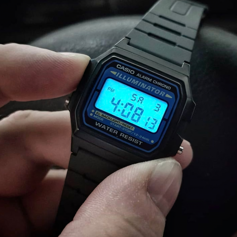Casio F-105W-1A (1572)
