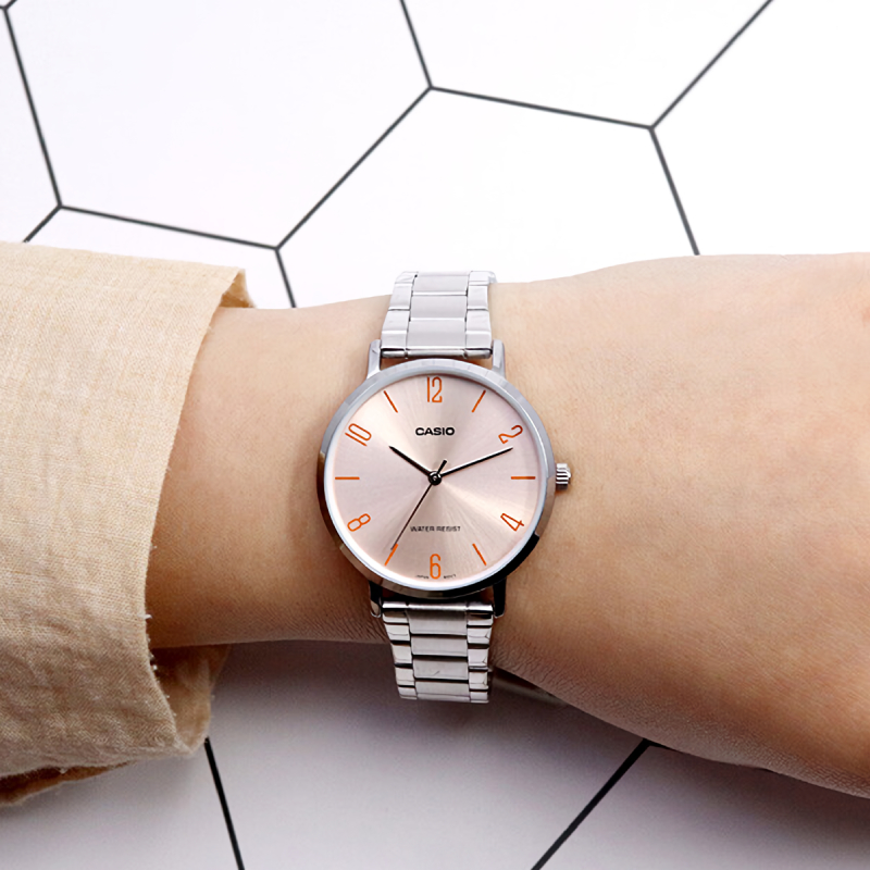 Casio LTP-VT01D-4B2