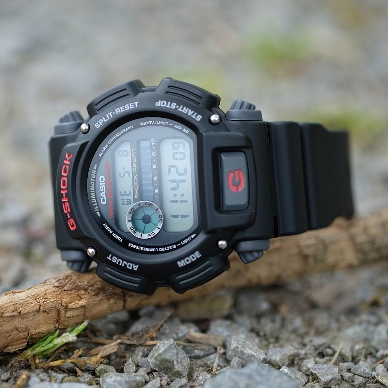 Casio DW-9052-1V