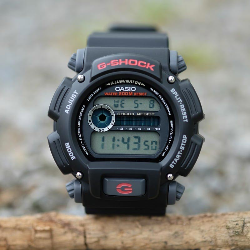 Casio DW-9052-1V