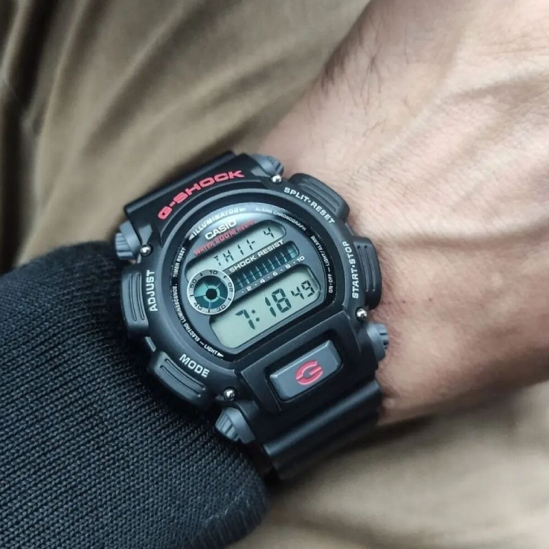 Casio DW-9052-1V