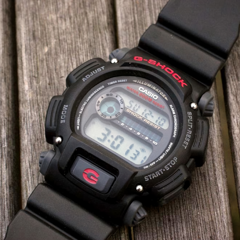 Casio DW-9052-1V