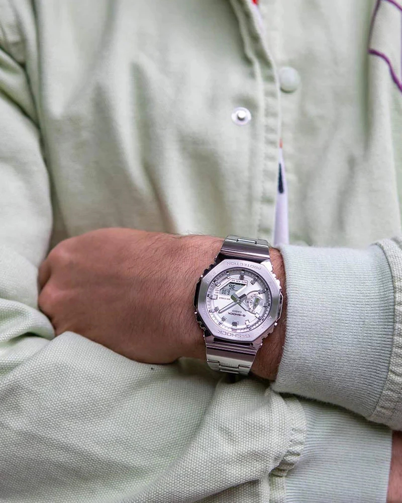 Casio GM-2110D-7A
